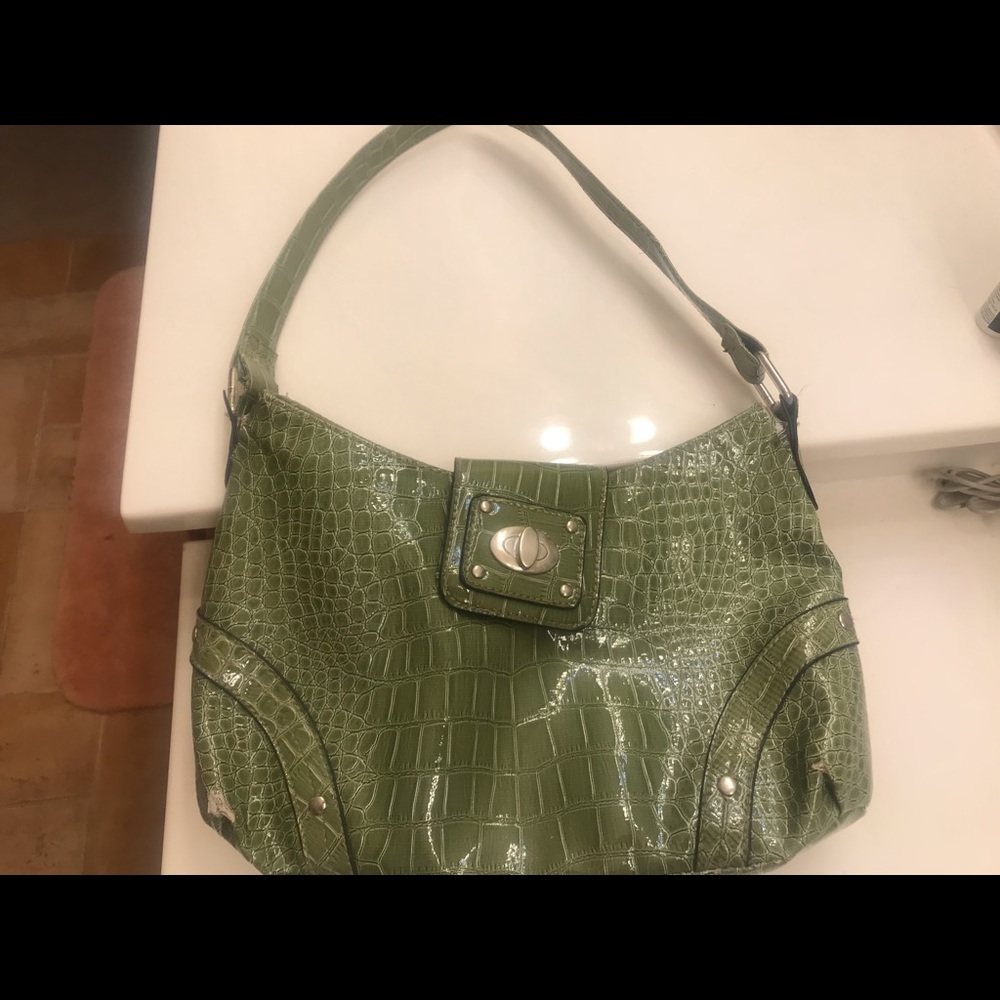 Cute, light weight, green handbag